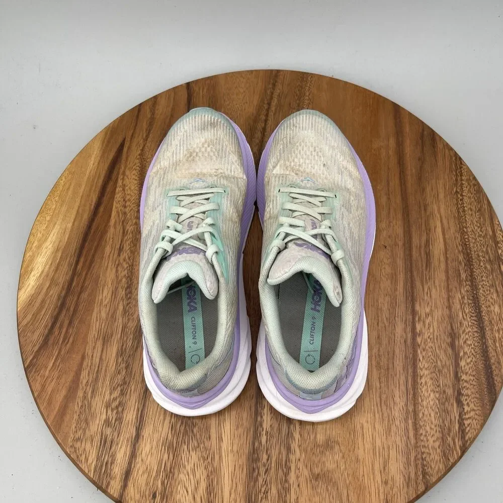 Hoka One One Clifton 9 Shoes Youth Size 6 MD White Purple Running Walking